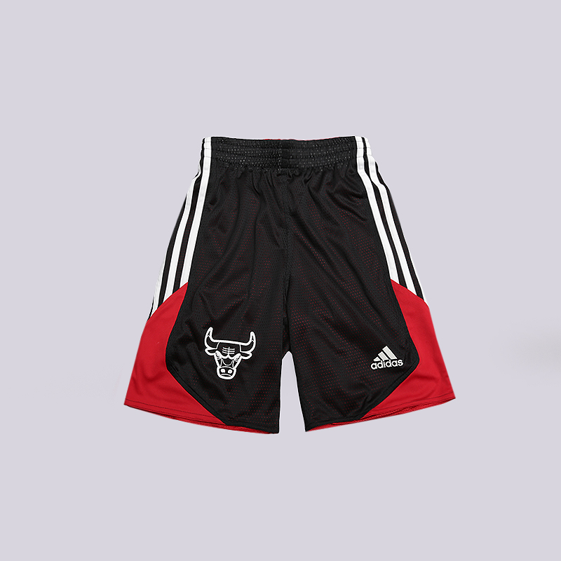 детские черные шорты adidas Bulls F88201 - цена, описание, фото 1